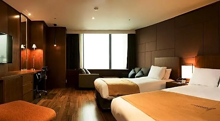 Venue-g 3*